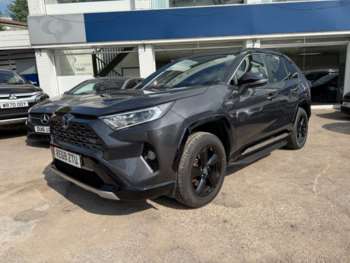 2019 - 2.5 VVT-i Hybrid Dynamic 5dr CVT - H/LEATHER -CAR PAY - FOLDING MIRRORS