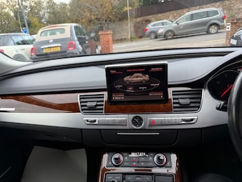 Used Audi A8 2010 for sale - 76363166: Photo