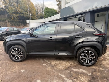 Used Toyota Yaris Cross 2022 for sale - 76428852: Photo