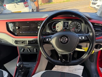 Used Volkswagen Polo 2020 for sale - 76469398: Photo