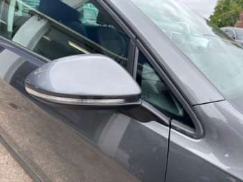 Used Volkswagen Golf 2019 for sale - 74637722: Photo
