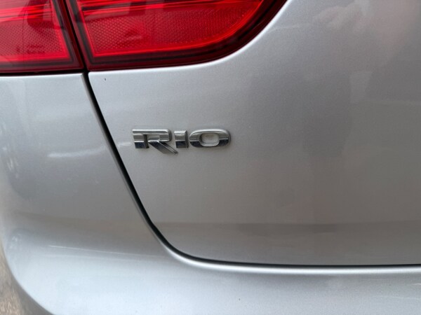 Used Kia Venga 2012 for sale - 75271879: Photo 14