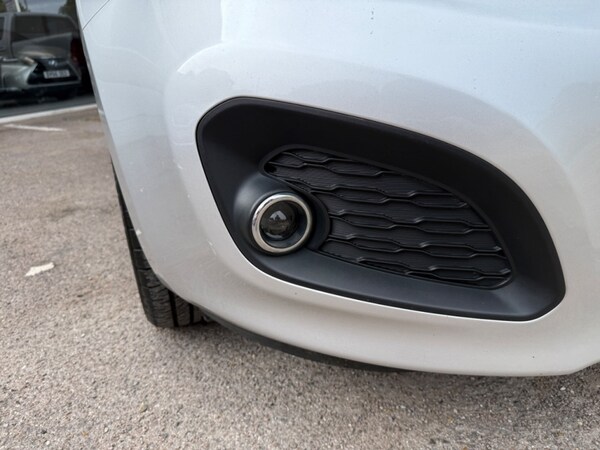 Used Kia Venga 2012 for sale - 75271879: Photo 8