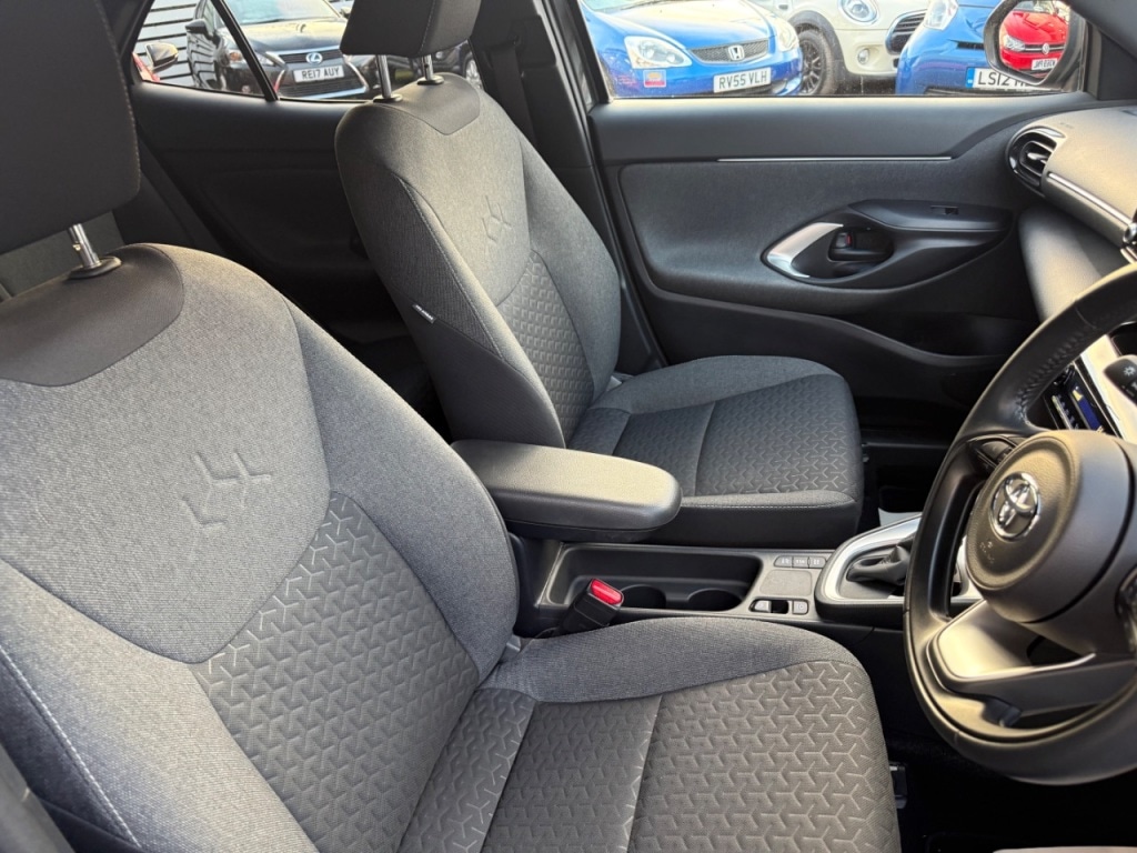 Used Toyota Yaris Cross 2022 for sale - 76706315: Photo 21