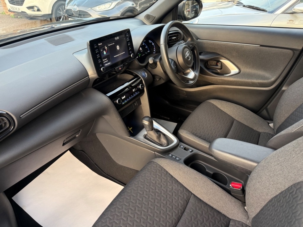 Used Toyota Yaris Cross 2022 for sale - 76706315: Photo 26