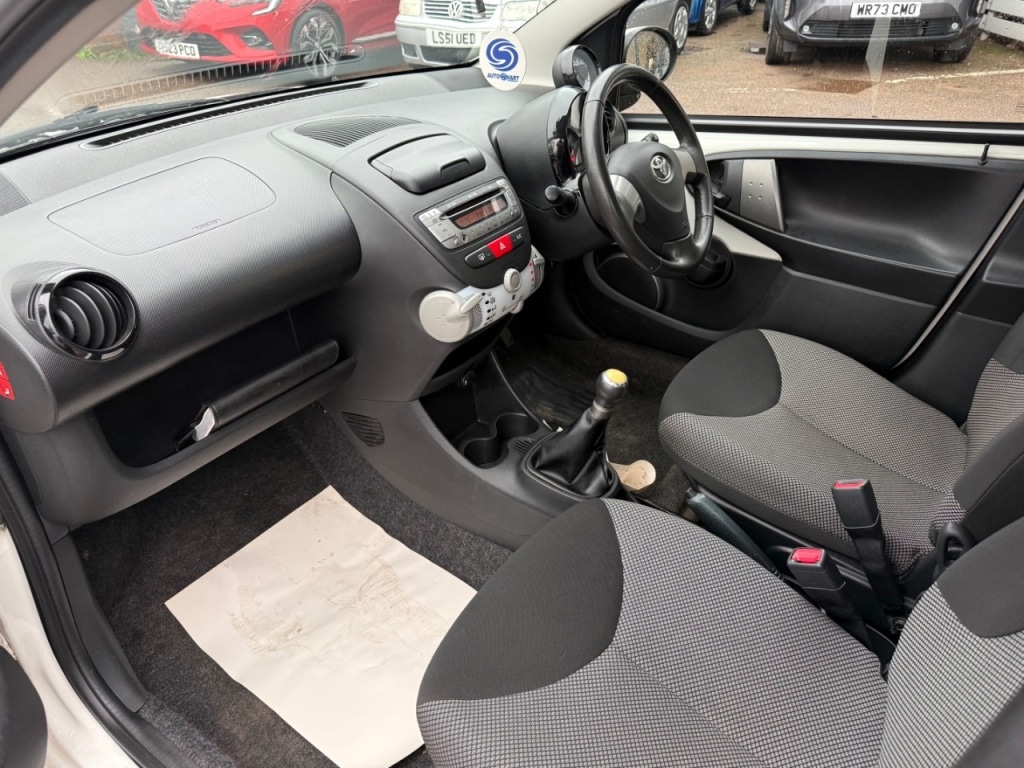 Used Toyota AYGO 2014 for sale - 77113228: Photo 10