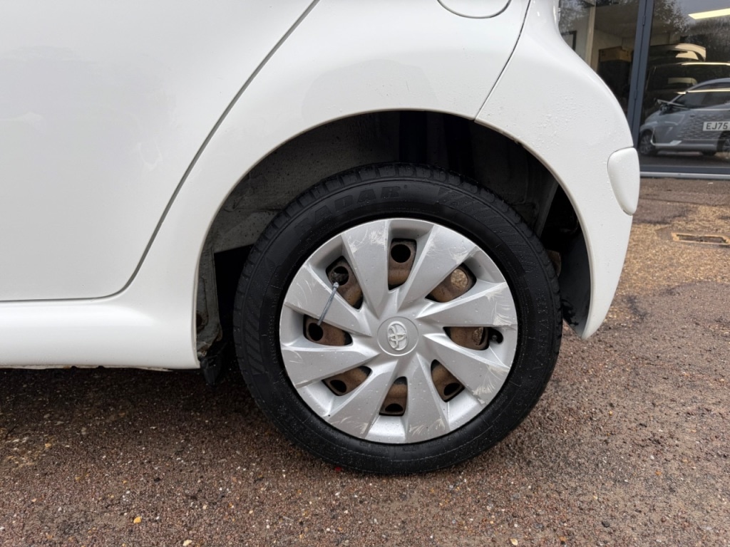 Used Toyota AYGO 2014 for sale - 77113228: Photo 22