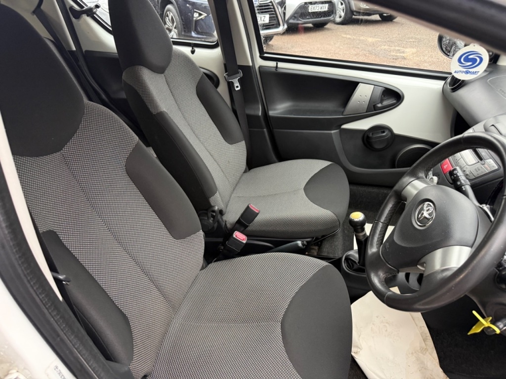Used Toyota AYGO 2014 for sale - 77113228: Photo 7