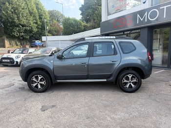 Used Dacia Duster 2017 for sale - 79283340: Photo