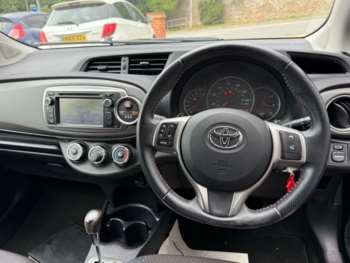 Used Toyota Yaris 2013 for sale - 74844048: Photo