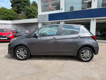 Used Toyota Yaris 2015 for sale - 75410691: Photo