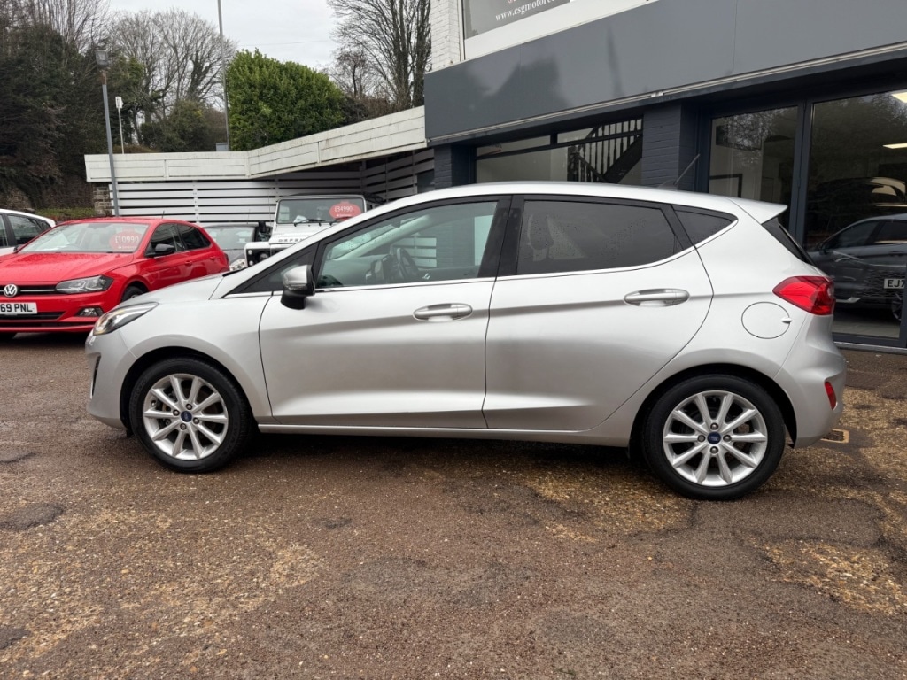 Used Ford Fiesta 2019 for sale - 76719132: Photo 2