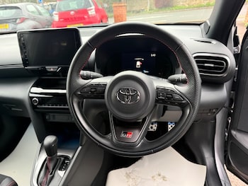 Used Toyota Yaris Cross 2023 for sale - 76922743: Photo