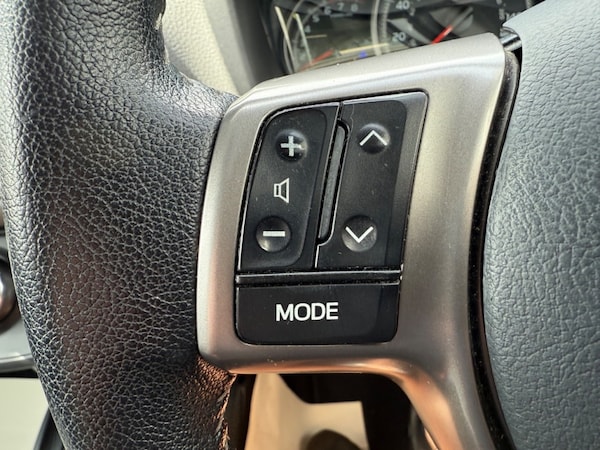 Used Toyota Yaris 2016 for sale - 75253195: Photo 6