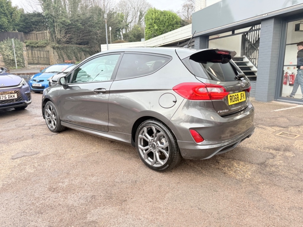 Used Ford Fiesta 2018 for sale - 76972869: Photo 11