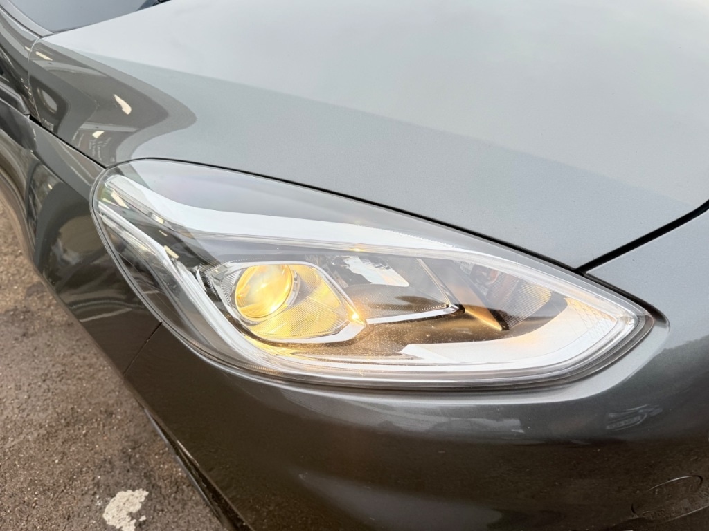 Used Ford Fiesta 2018 for sale - 76972869: Photo 14