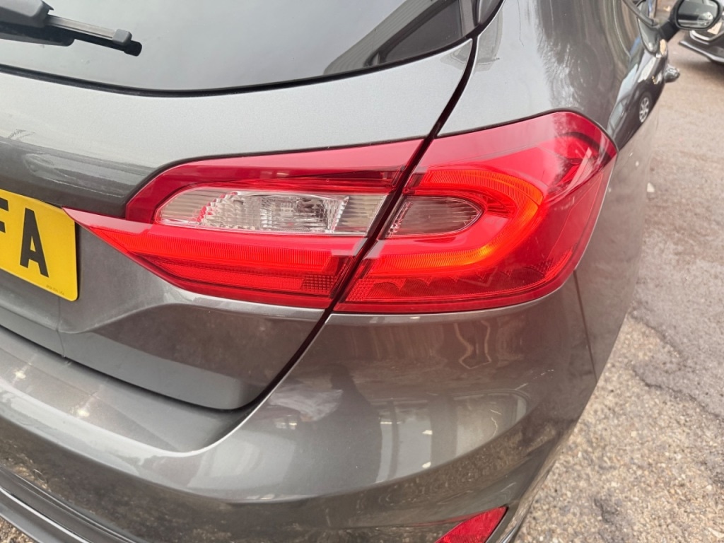 Used Ford Fiesta 2018 for sale - 76972869: Photo 20