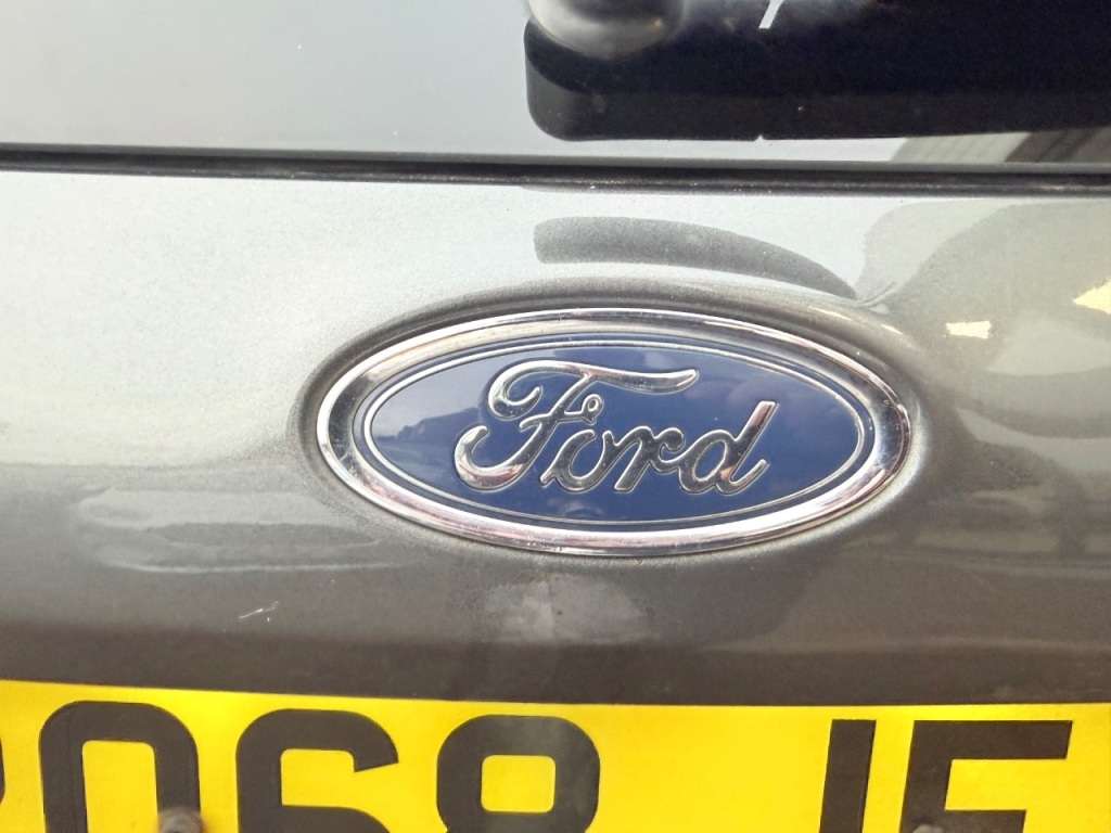 Used Ford Fiesta 2018 for sale - 76972869: Photo 21