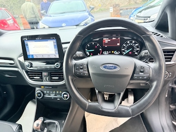 Used Ford Fiesta 2018 for sale - 76972869: Photo