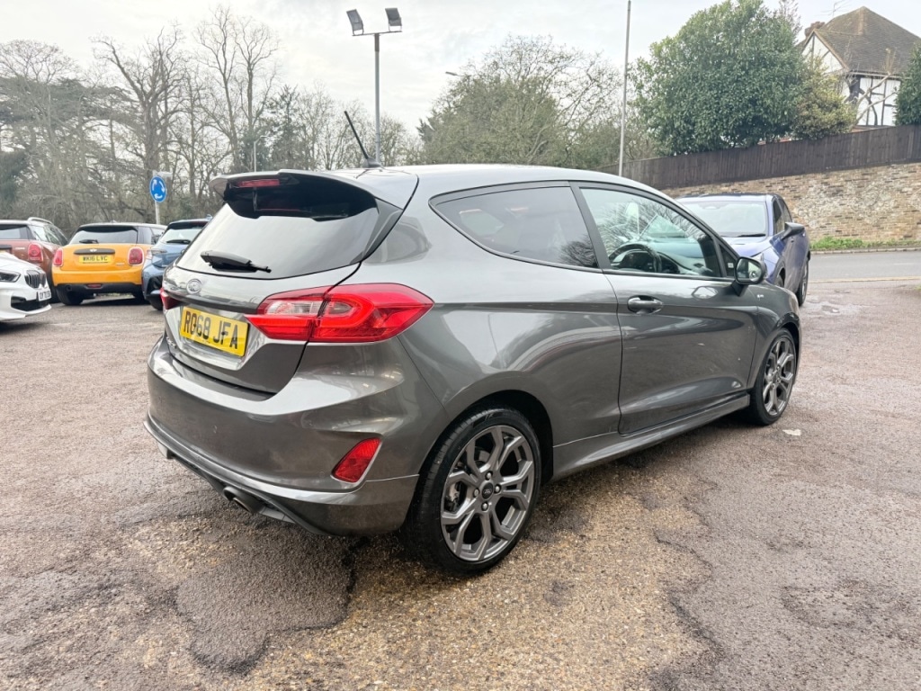 Used Ford Fiesta 2018 for sale - 76972869: Photo 9