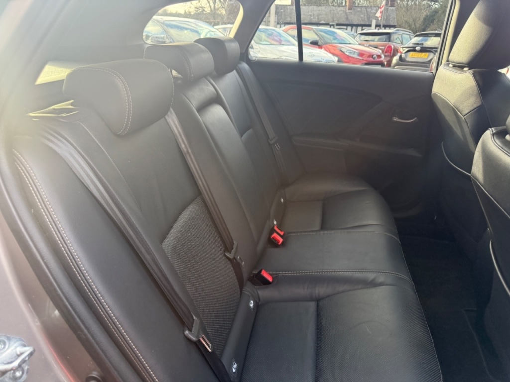 Used Toyota Avensis 2015 for sale - 76968669: Photo 11