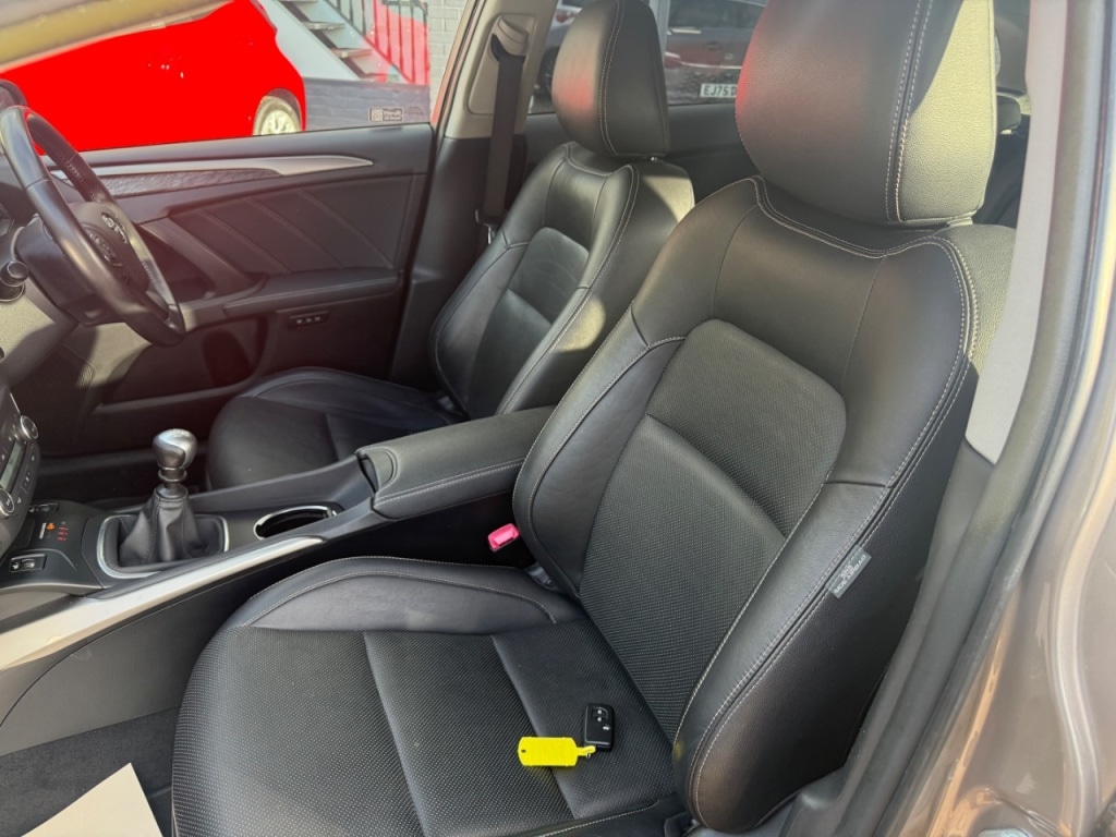 Used Toyota Avensis 2015 for sale - 76968669: Photo 23