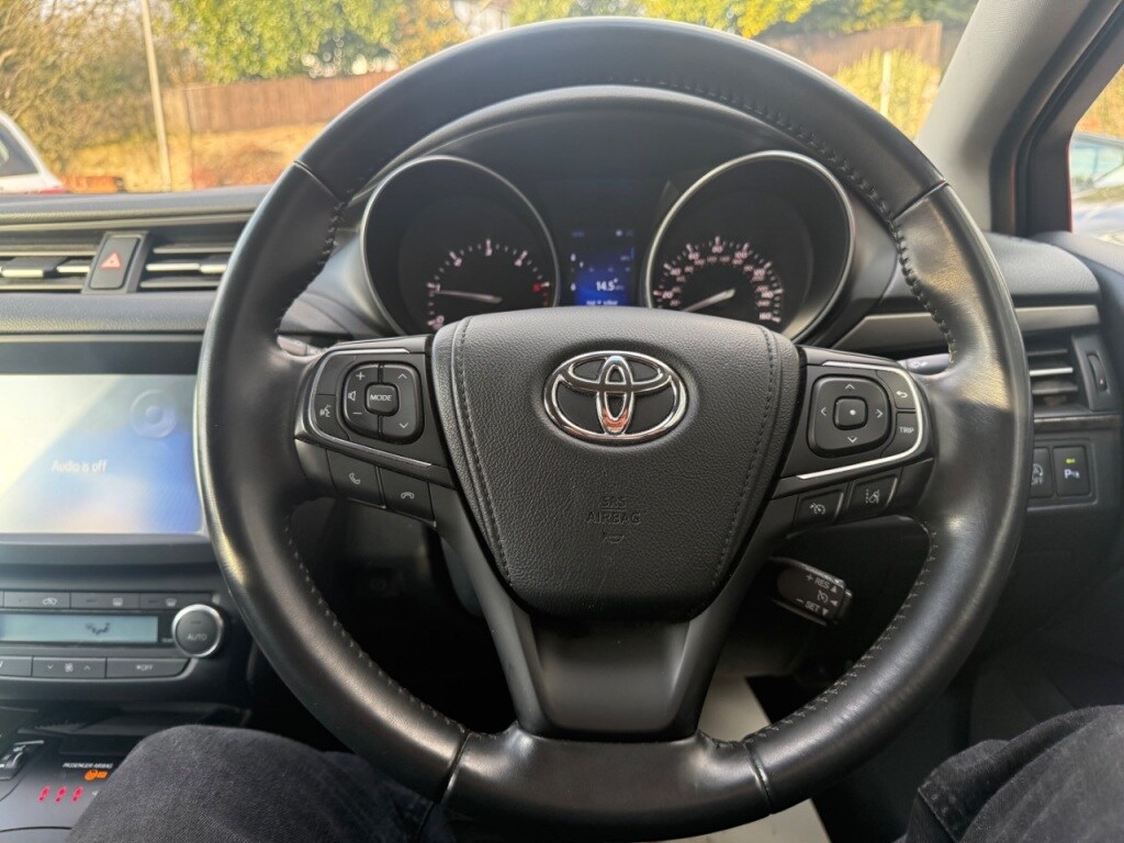 Used Toyota Avensis 2015 for sale - 76968669: Photo 24