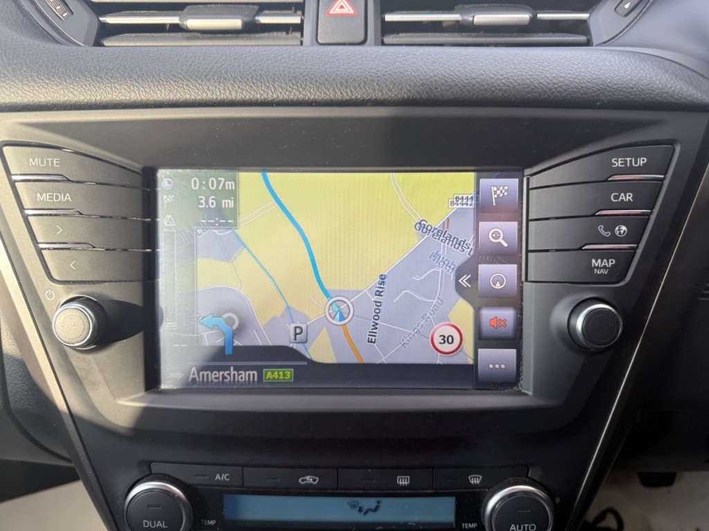 Used Toyota Avensis 2015 for sale - 76968669: Photo 4