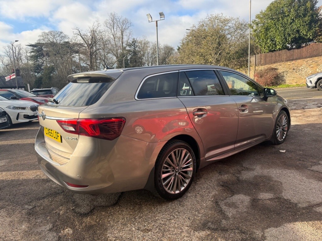 Used Toyota Avensis 2015 for sale - 76968669: Photo 6