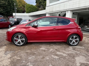 Used Peugeot 208 2014 for sale - 75869606: Photo