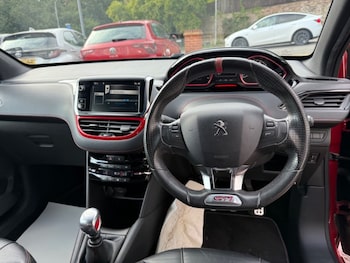 Used Peugeot 208 2014 for sale - 75869606: Photo