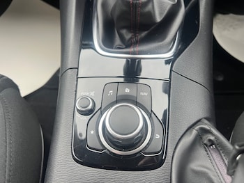 Used Mazda Mazda3 2016 for sale - 76118248: Photo 3