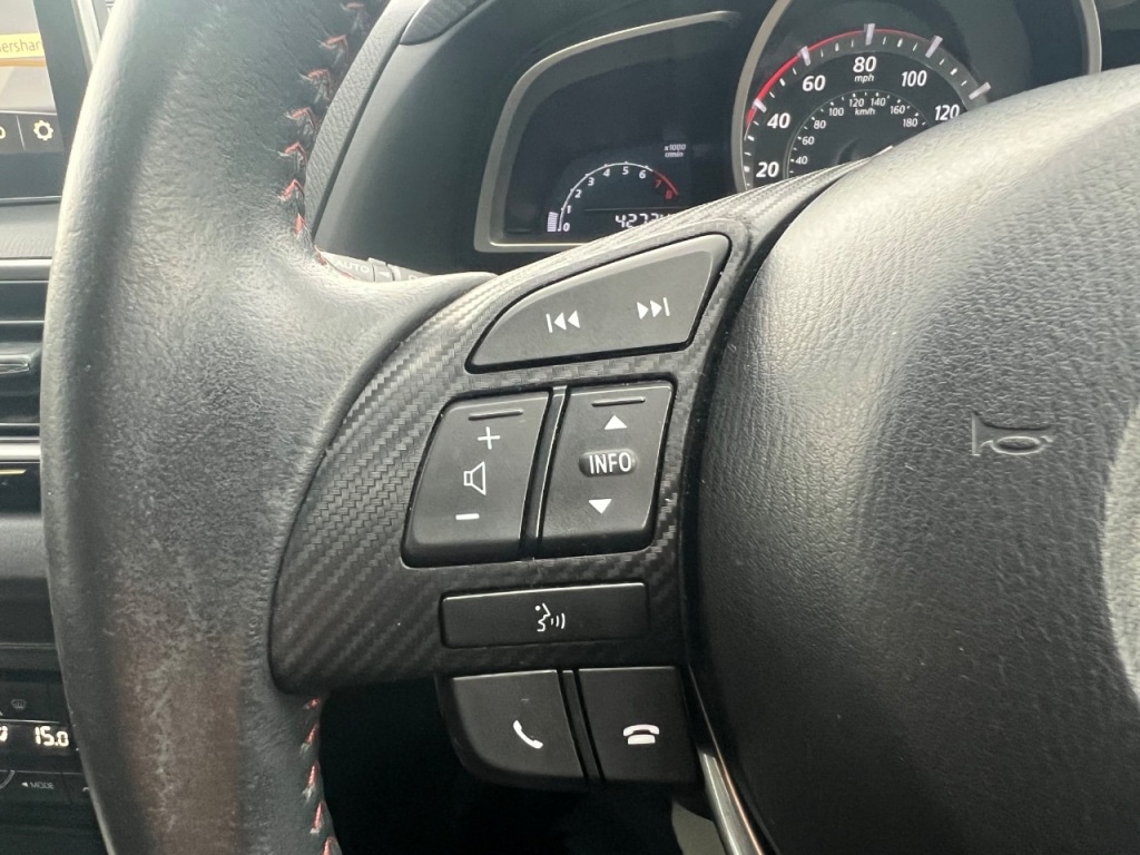 Used Mazda Mazda3 2016 for sale - 76118248: Photo 4