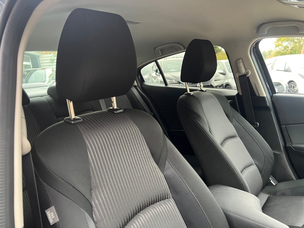Used Mazda Mazda3 2016 for sale - 76118248: Photo 9