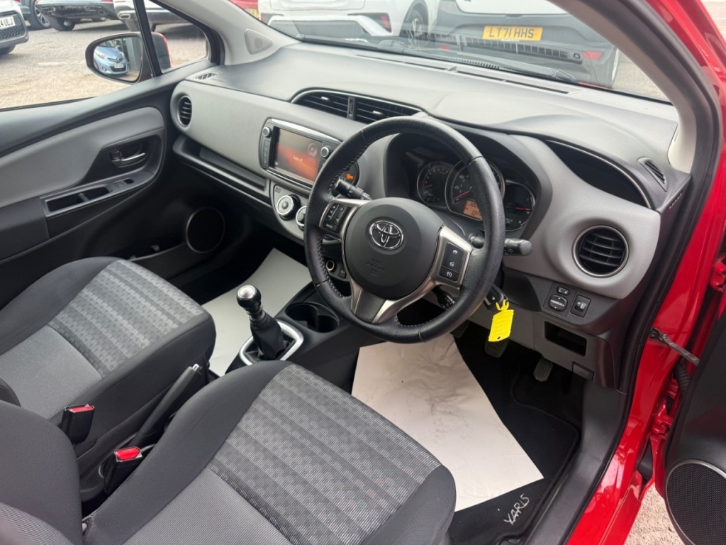 Used Toyota Yaris 2016 for sale - 78055797: Photo 3