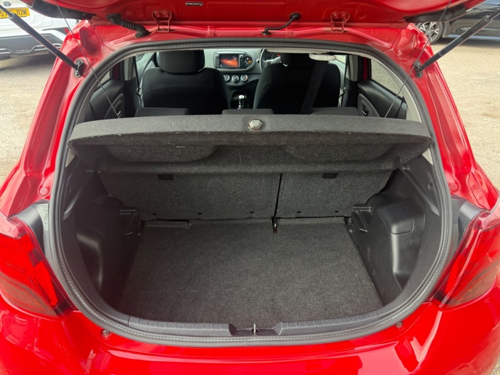 Used Toyota Yaris 2016 for sale - 78055797: Photo 33