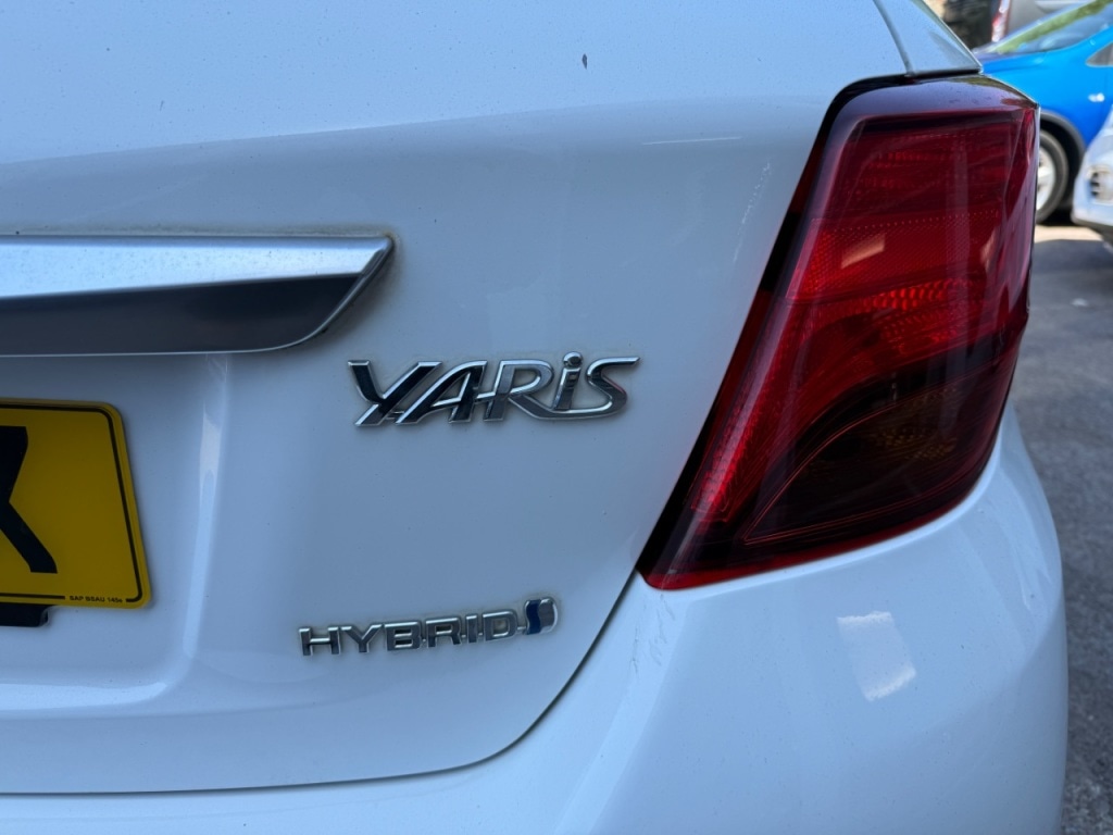 Used Toyota Yaris 2014 for sale - 76697994: Photo 19