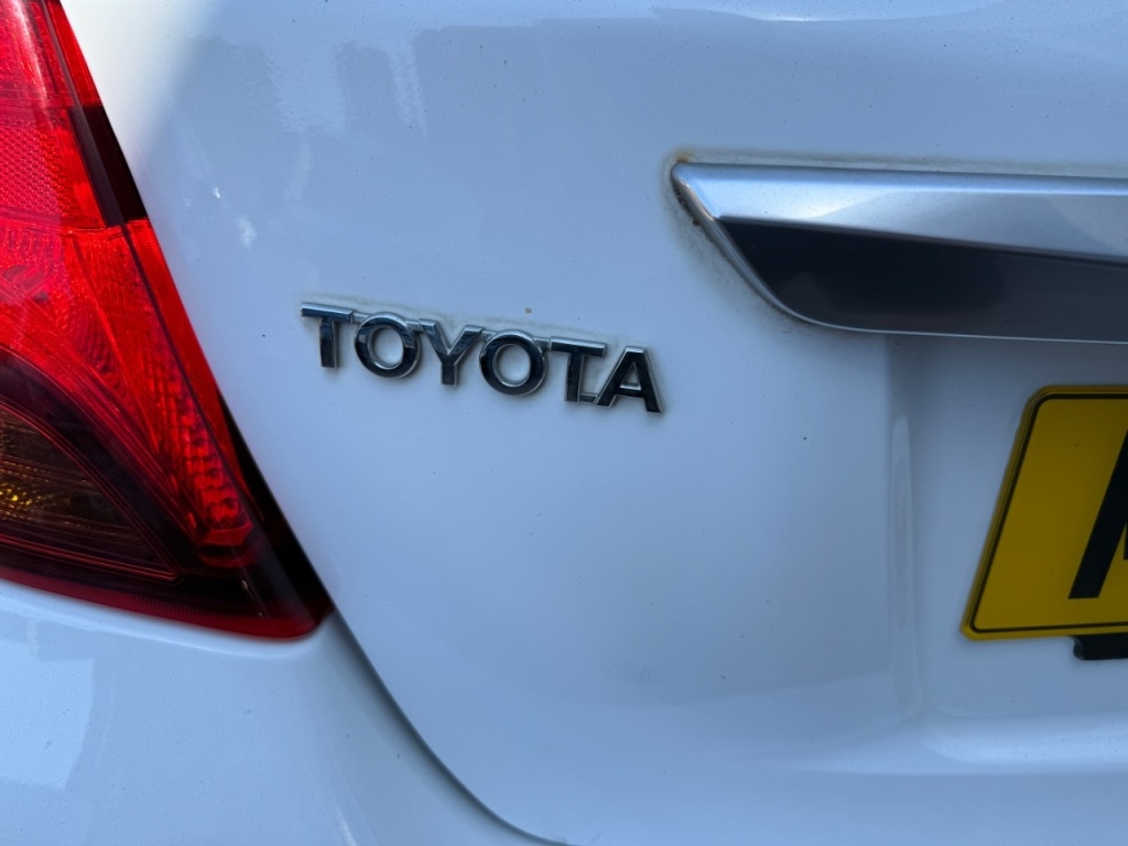 Used Toyota Yaris 2014 for sale - 76697994: Photo 20