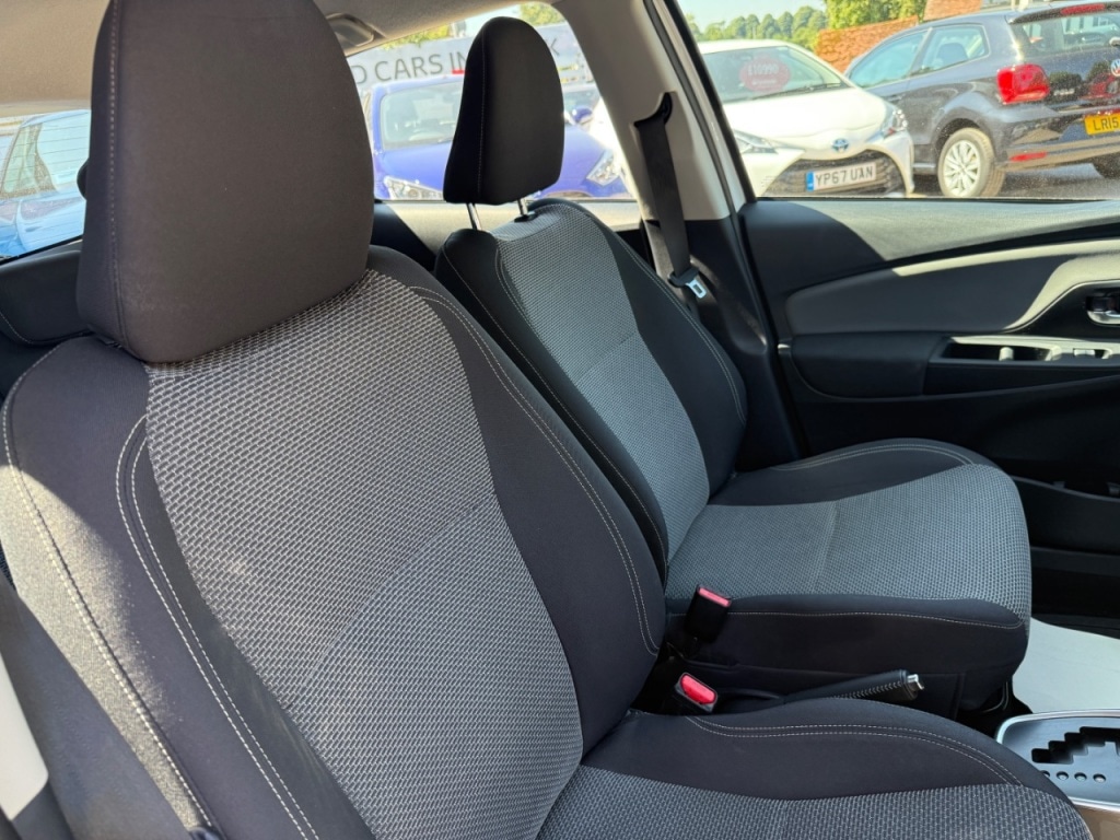 Used Toyota Yaris 2014 for sale - 76697994: Photo 29