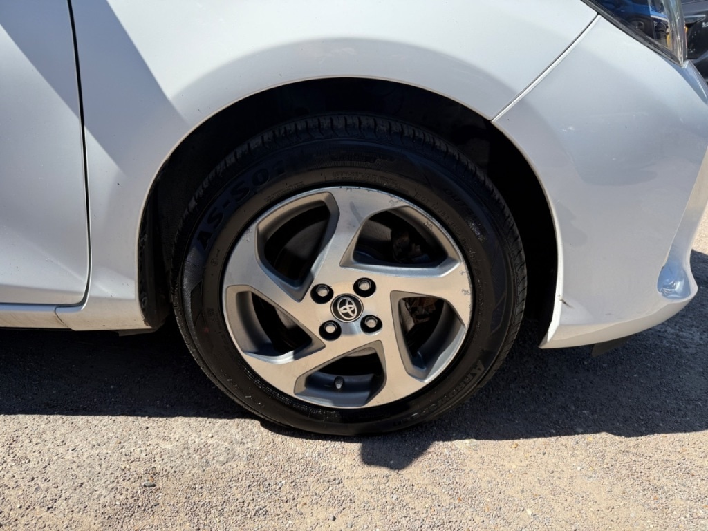 Used Toyota Yaris 2014 for sale - 76697994: Photo 5