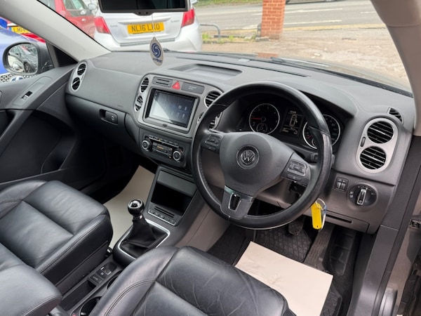 Used Volkswagen Tiguan 2010 for sale - 75067136: Photo 20