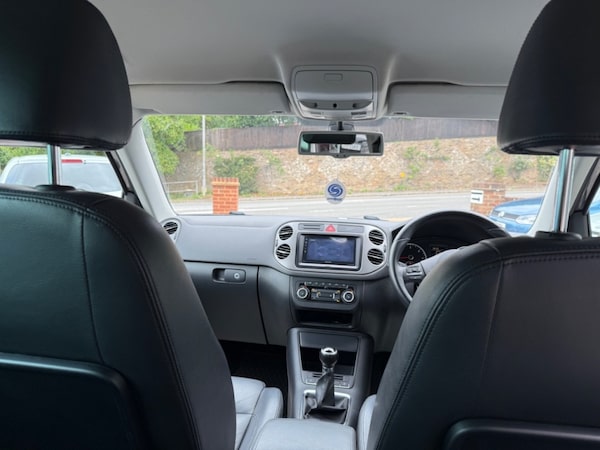 Used Volkswagen Tiguan 2010 for sale - 75067136: Photo 33