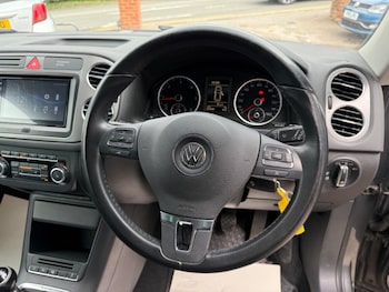Used Volkswagen Tiguan 2010 for sale - 75067136: Photo