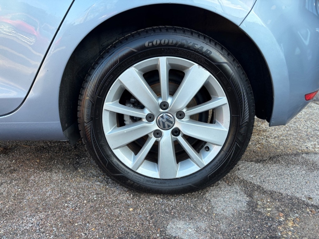 Used Volkswagen Golf 2010 for sale - 76345065: Photo 11