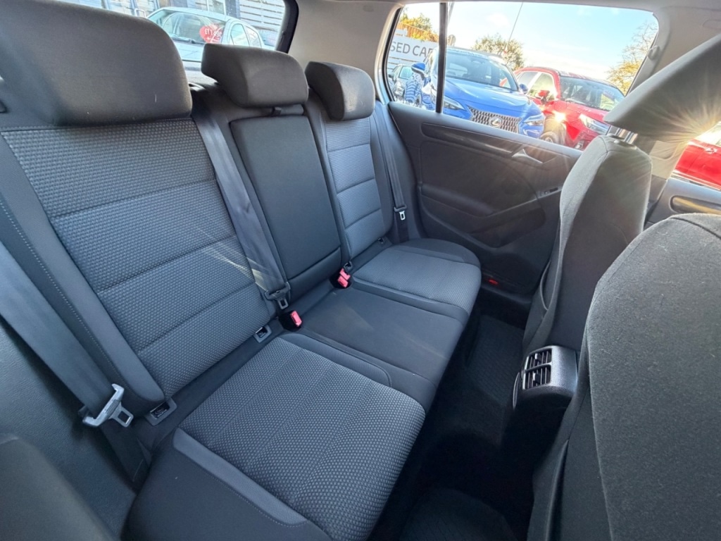 Used Volkswagen Golf 2010 for sale - 76345065: Photo 19