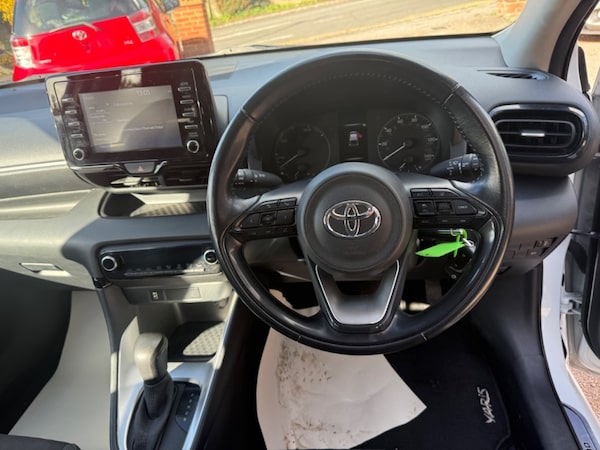 Used Toyota Yaris 2022 for sale - 76345062: Photo 3