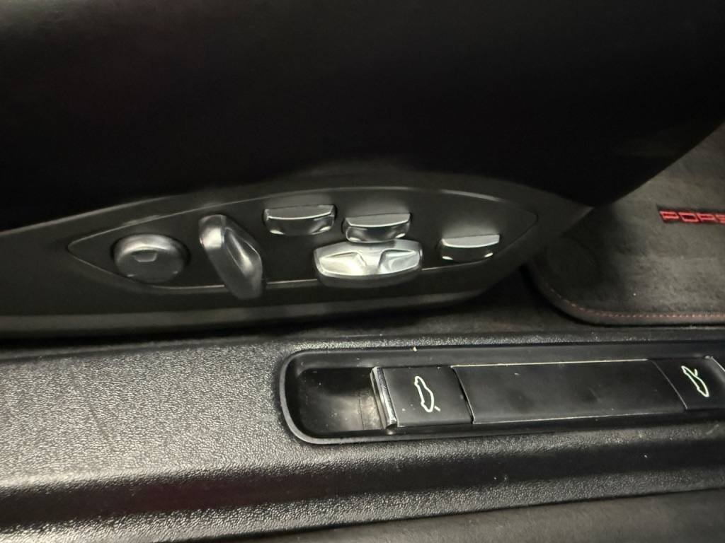 Used Porsche 911 2019 for sale - 76445588: Photo 39