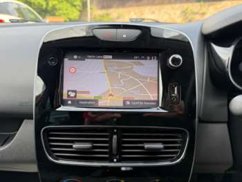 Used Renault Clio 2018 for sale - 74938239: Photo