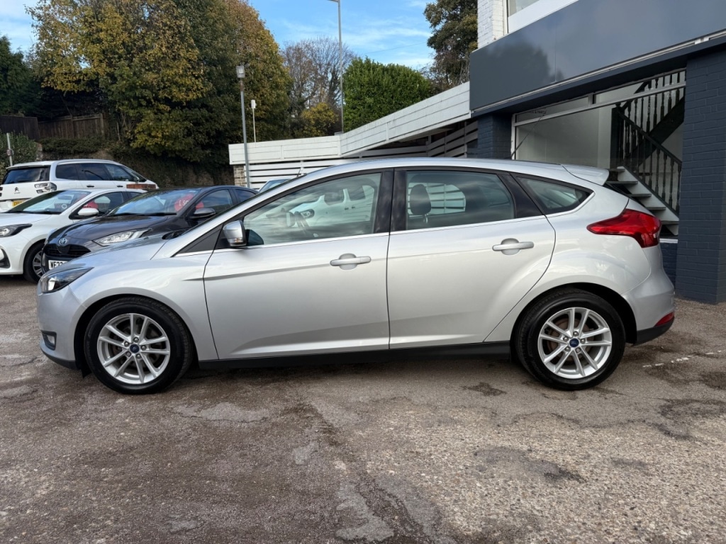 Used Ford Focus 2015 for sale - 76197149: Photo 2