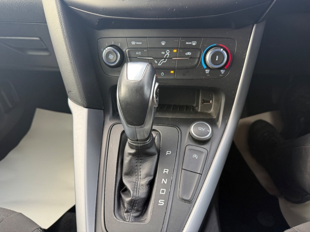 Used Ford Focus 2015 for sale - 76197149: Photo 8